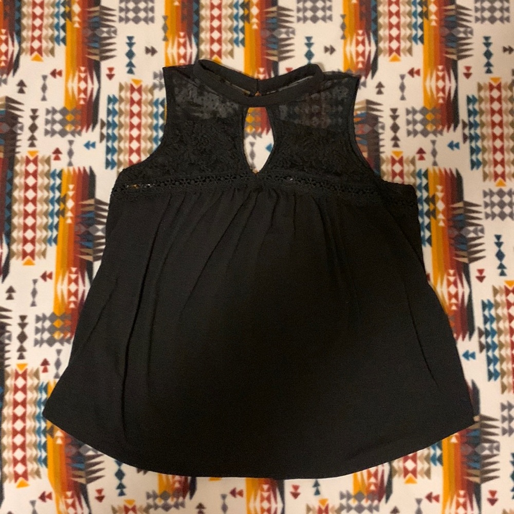 Black sleeve less size X-L top